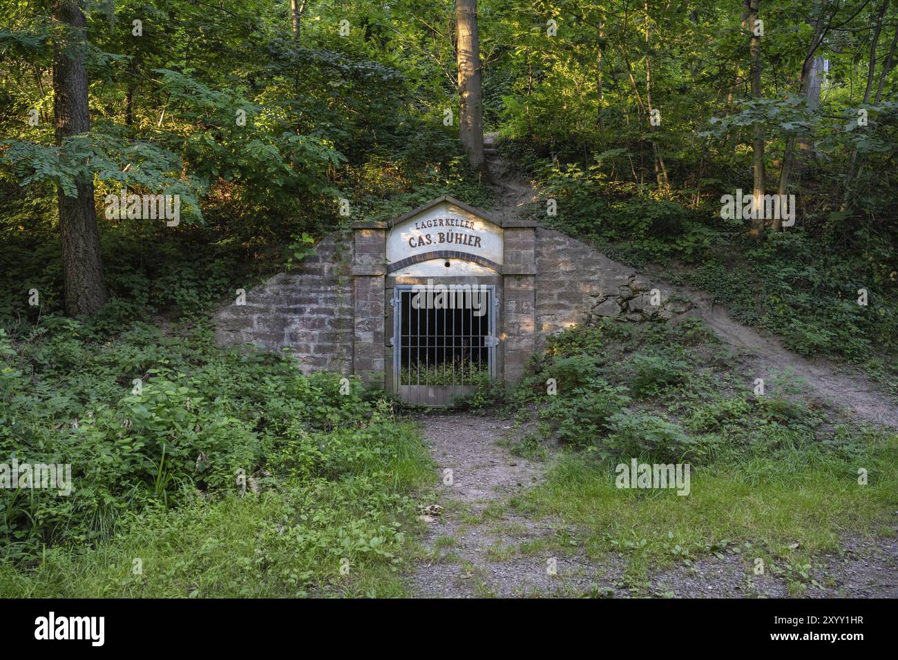 Ancienne cave à bière à côté de la muraille de la ville de Gengenbach, vue dans le vieux centre-ville de Gengenbach, Ortenaukreis, Bade-Wuerttemberg, Allemagne, Europe Banque D'Images