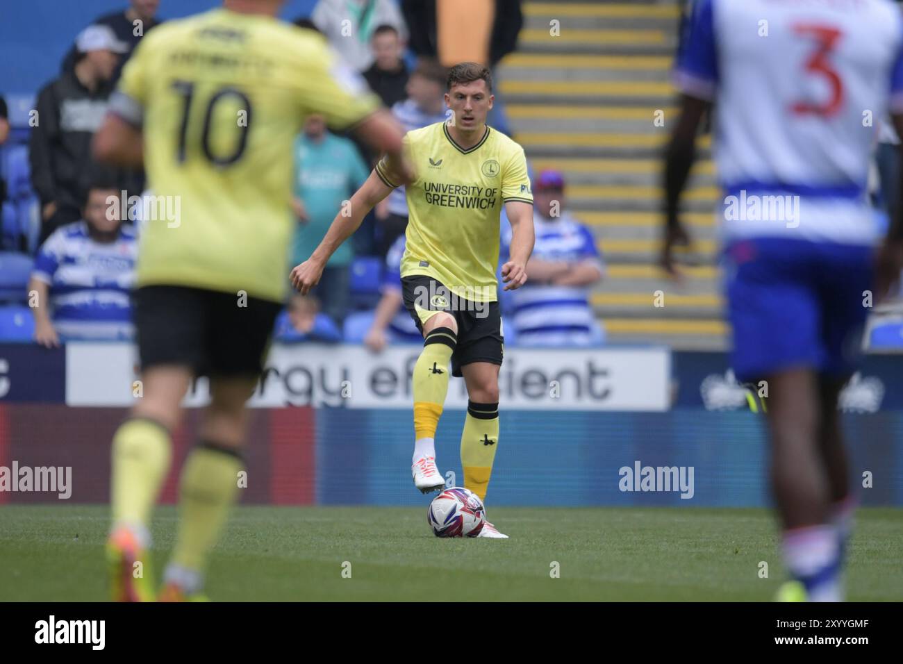 Reading, Angleterre. 31 août 2024. Alex Mitchell pendant le match Sky Bet EFL League One entre Reading FC et Charlton Athletic au Select car Leasing Stadium, Reading. Kyle Andrews/Alamy Live News Banque D'Images