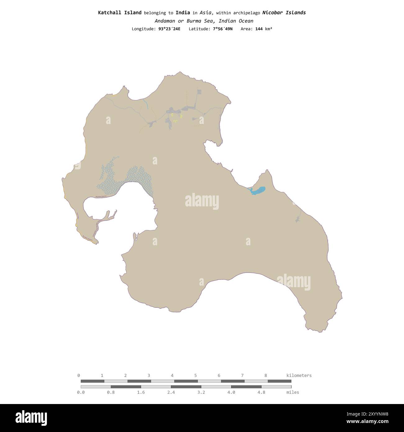 Katchall Island dans l'océan Indien, appartenant à l'Inde, isolé sur une carte topographique de style standard OSM, avec échelle de distance Banque D'Images
