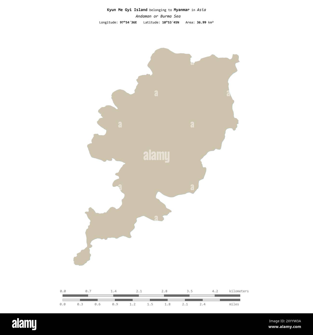 Île Kyun me Gyi dans la mer d'Andaman ou de Birmanie, appartenant au Myanmar, isolée sur une carte topographique de style OSM standard, avec échelle de distance Banque D'Images