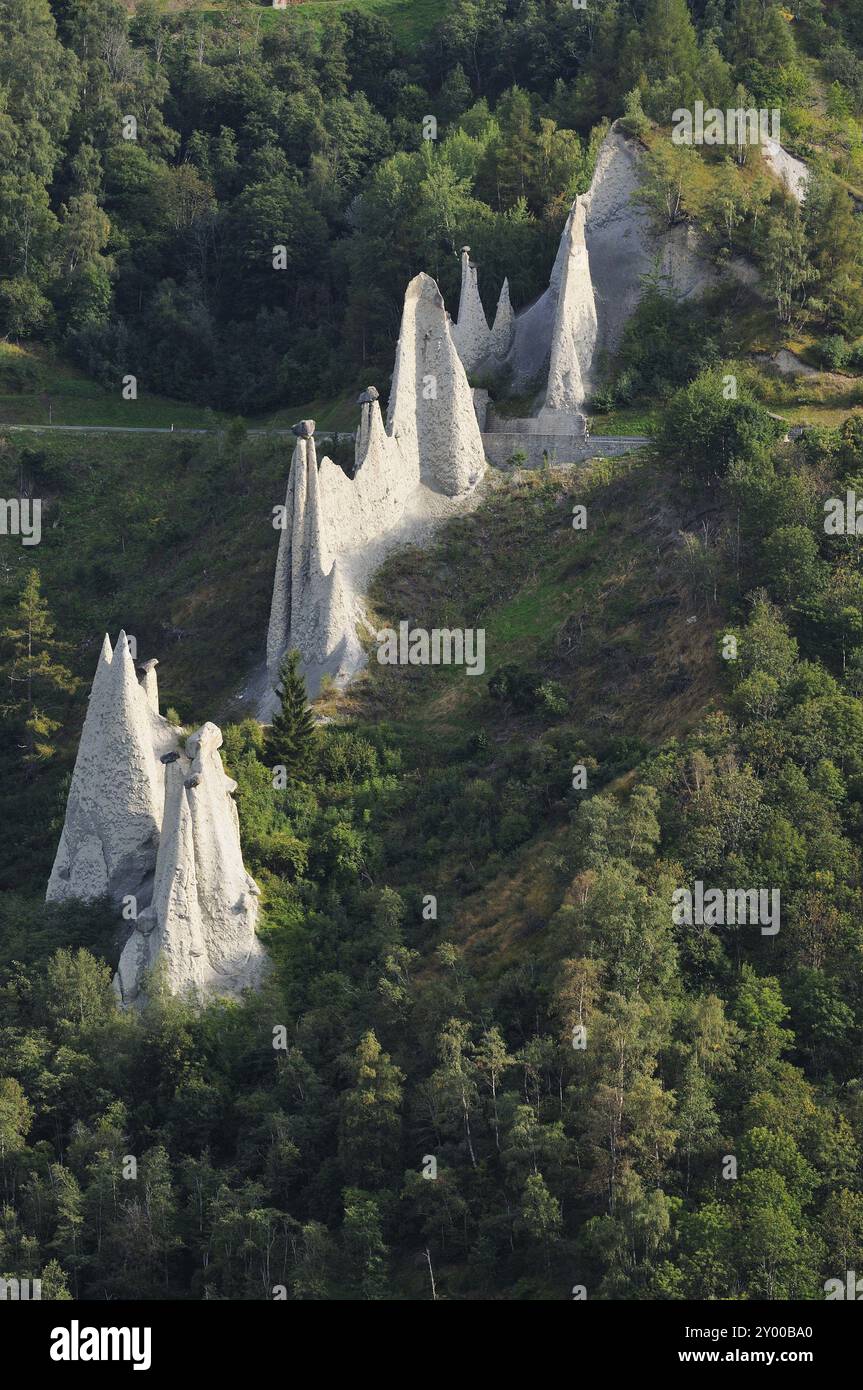 Pyramides de terre d'Euseigne dans le Val d'Heremence dans le canton du Valais en Suisse Banque D'Images