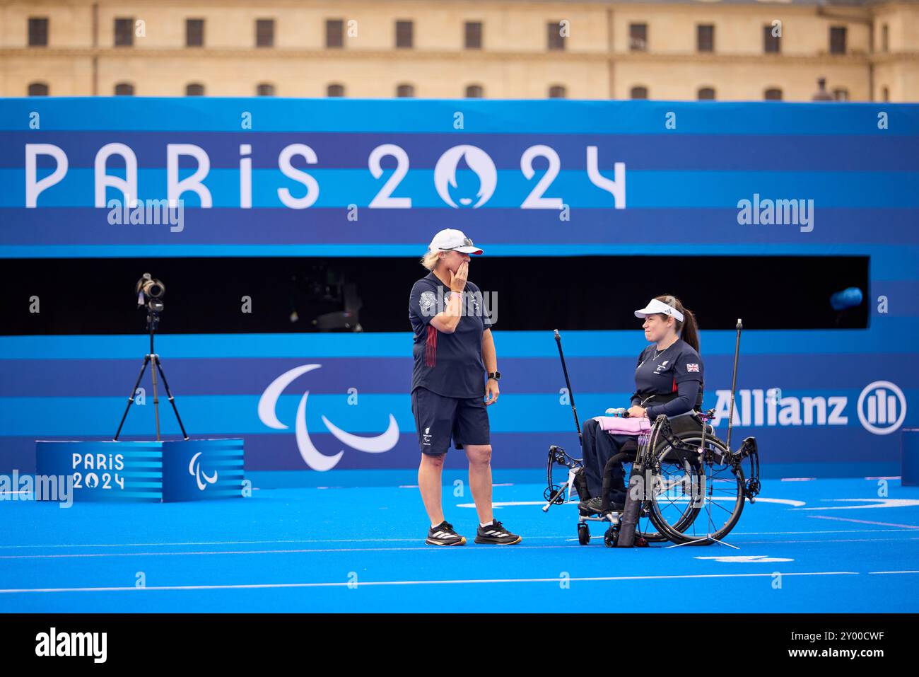 Paris, France. 31 août 2024, Paris, France. Victoria Kingstone de Grande-Bretagne vs Juliana Cristina FERREIRA da Silva du Brésil dans la ronde individuelle W1 de para Archery aux Invalides. Le jour 3 des Jeux Paralympiques de Paris 2024. Crédit Roger Bool/Alamy Live News. Banque D'Images