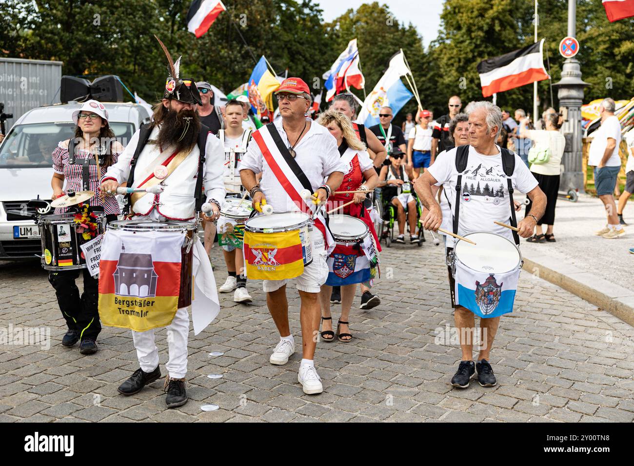 Munich, Allemagne. 31 août 2024. Des centaines de Reichsbuerger de toute l'Allemagne ont manifesté à Munich, en Allemagne, le 31 août 2024. Leur devise était ' ensemble pour notre patrie et la paix mondiale/la grande réunion des 25 1 états fédéraux '. (Photo de Alexander Pohl/Sipa USA) crédit : Sipa USA/Alamy Live News Banque D'Images