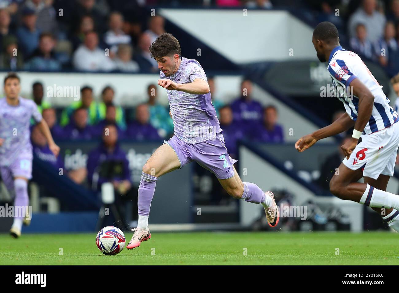 Joshua Key de Swansea lors du match de championnat Sky Bet entre West Bromwich Albion et Swansea City crédit : MI News & Sport /Alamy Live News Banque D'Images