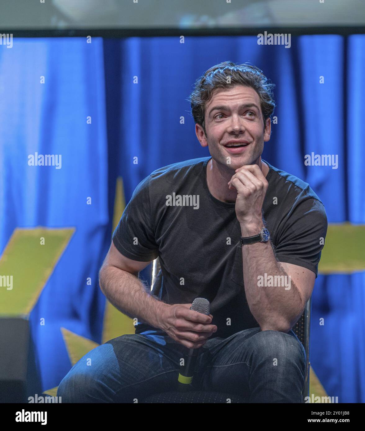 Bonn, Allemagne, 8 juin 2019 : Ethan Peck (*1986, acteur américain, Star Trek : Discovery) parle de ses expériences dans Star Trek Discovery à FedCon 28, Banque D'Images