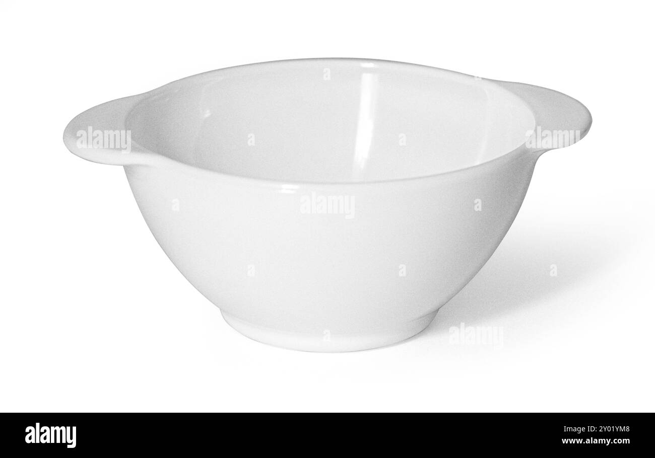 Bol en céramique blanc isolé sur fond blanc Banque D'Images