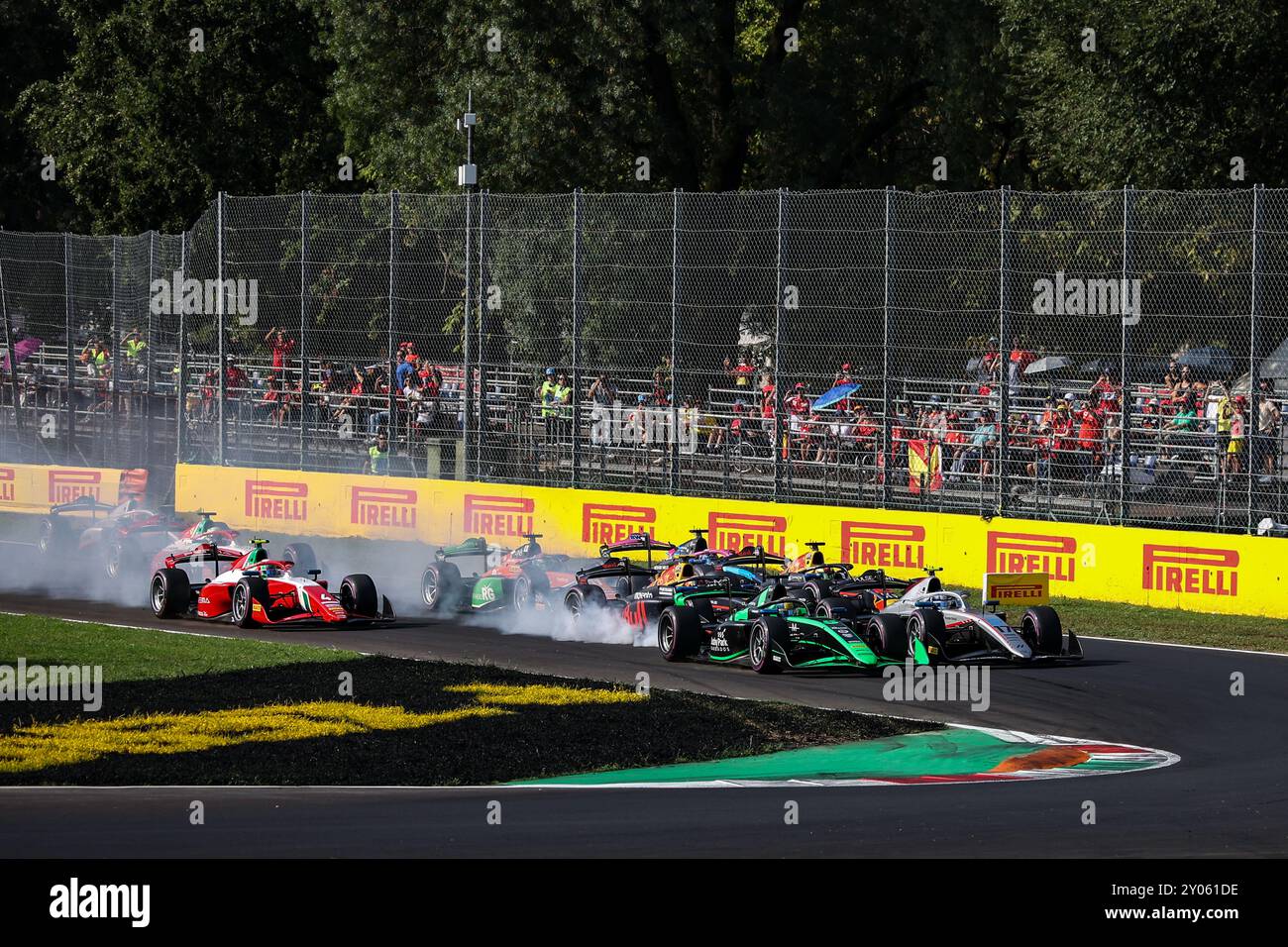 Monza, Italie. 1er septembre 2024. Départ, 05 Malony Zane (bar), Rodin Motorsport, Dallara F2 2024, action 17 Aron Paul (est), Hitech Pulse-Eigt, Dallara F2 2024, action 04 ANTONELLI Andrea Kimi (ita), Prema Racing, Dallara F2 2024, action lors de la 11ème manche du Championnat FIA de formule 2 2024 du 30 août au 1er septembre 2024 sur l'Autodromo Nazionale Monza, Italie crédit : Agence photo indépendante/Alamy Live News Banque D'Images