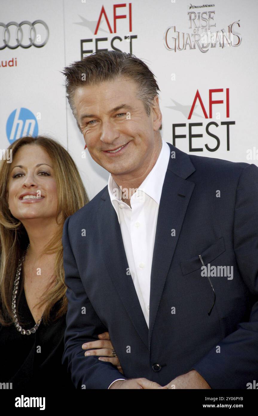 Christina Steinberg et Alec Baldwin lors du Gala AFI FEST 2012 projection de 'Rise of the Guardians' au Grauman's Chinese Theatre à Hollywood Banque D'Images