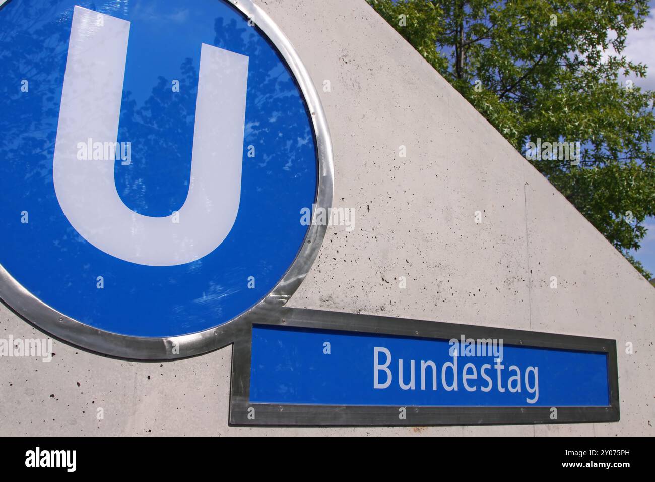 U 55 Berlin, de la porte de Brandebourg à la gare centrale, entrée Bundestag Banque D'Images