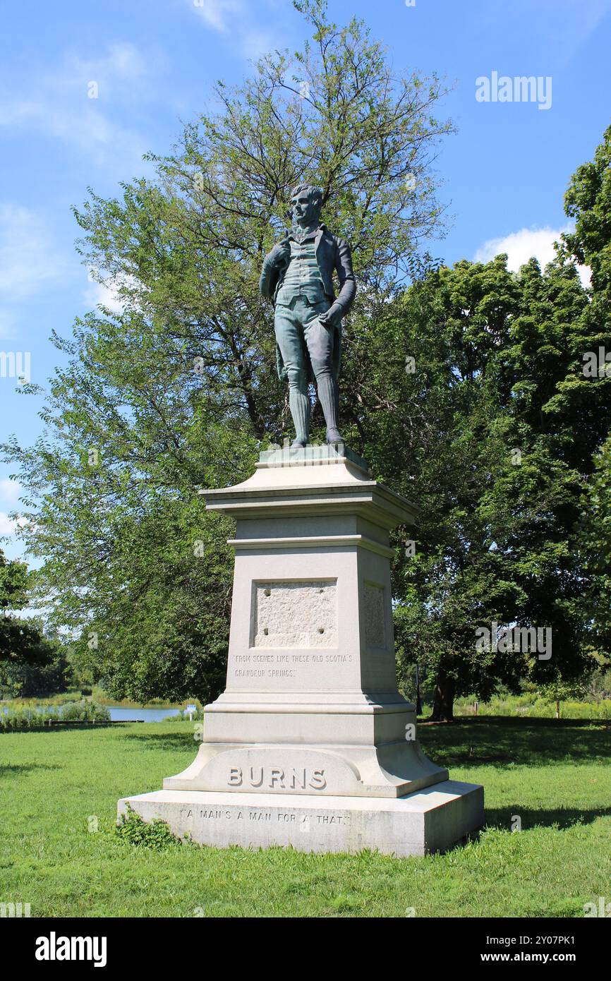 Statue de bronze de Robert Burns sur un piédestal de marbre au Garfield Park à Chicago Banque D'Images