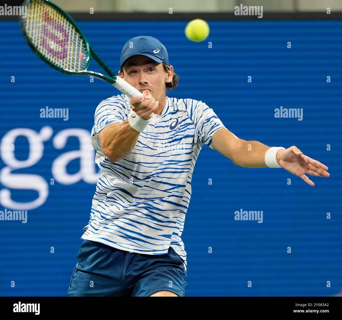 31 août 2024 : Alex de Minaur (AUS) a battu Daniel Evans (GBR) 6-3, 6-7, 6-0, 6-0 à l'US Open, joué au Billie Jean King National Tennis Center à Flushing, Queens, NY. © Grace Schultz/CSM Banque D'Images