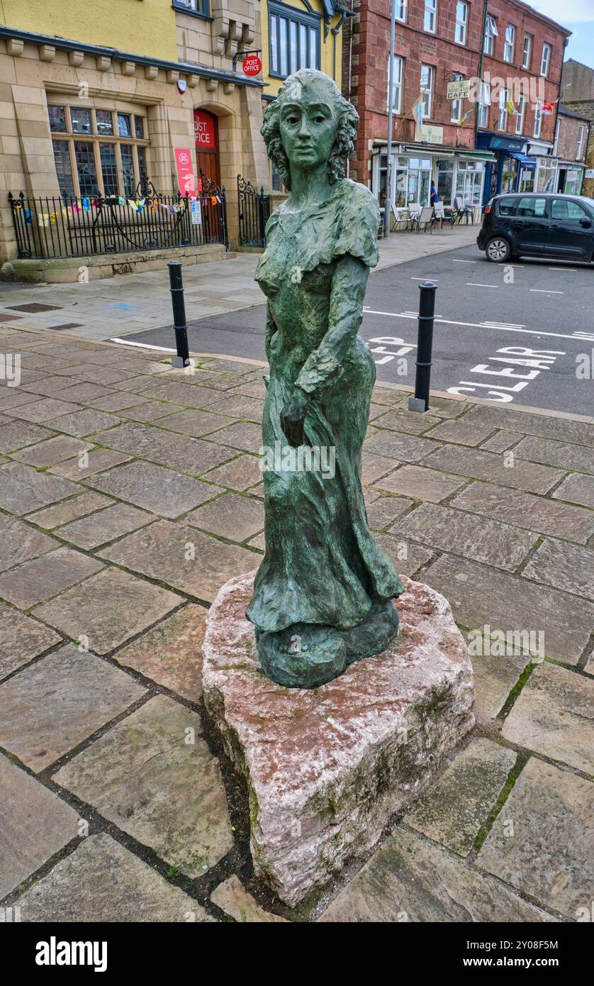 Sculpture Lady Anne Clifford dans Market Street, Kirkby Stephen, Cumbria Banque D'Images