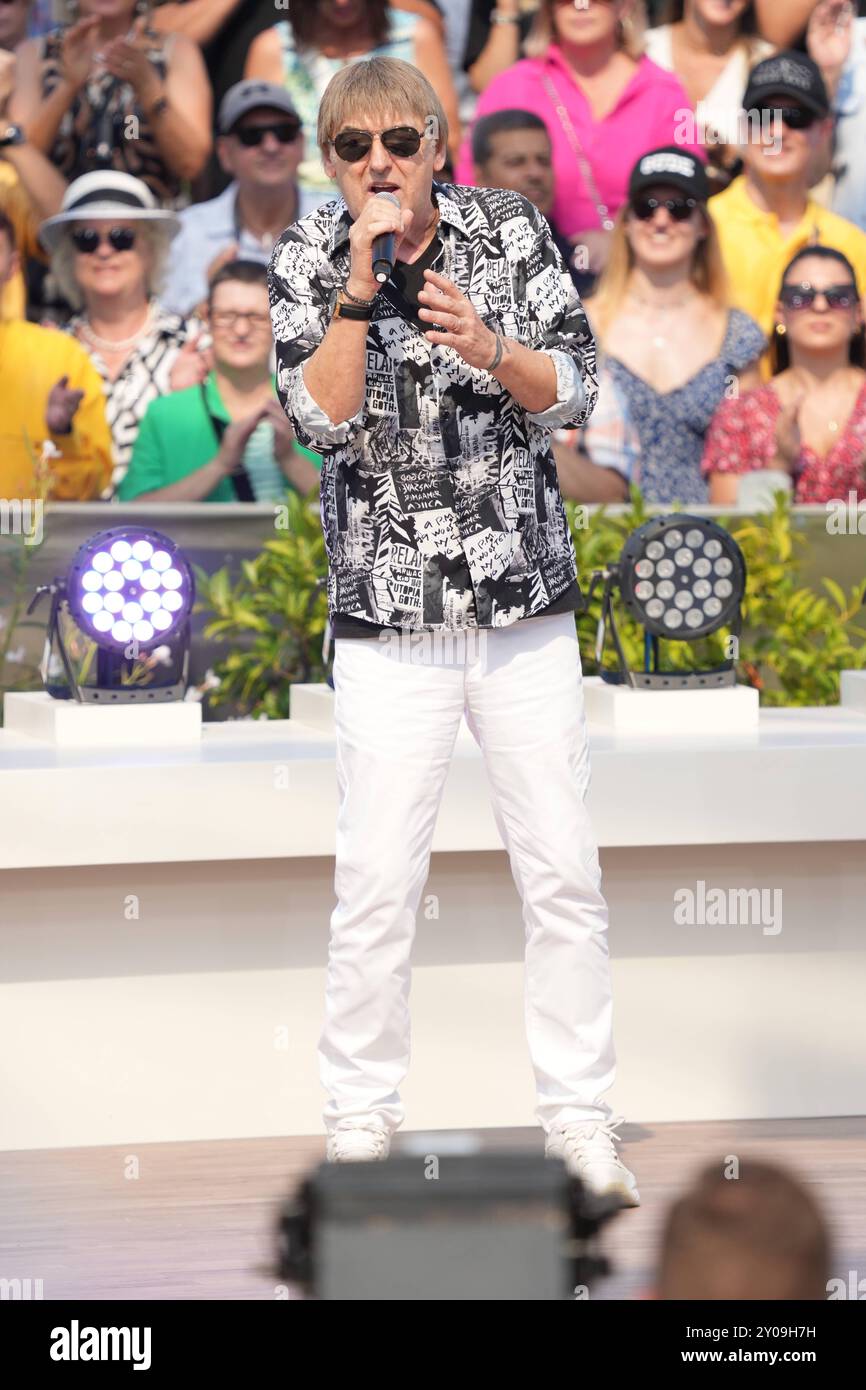 ZDF - Fernsehgarten. Schlager-Musikgruppe Amigos in der Unterhaltungsshow ZDF Fernsehgarten AM 01.09.2024 in Mainz. Mayence ZDF - Fernsehgarten Rheinland-Pfalz *** ZDF Fernsehgarten Schlager Music Group Amigos dans le spectacle de divertissement ZDF Fernsehgarten le 01 09 2024 à Mayence Mayence ZDF Fernsehgarten Rheinland Pfalz Banque D'Images