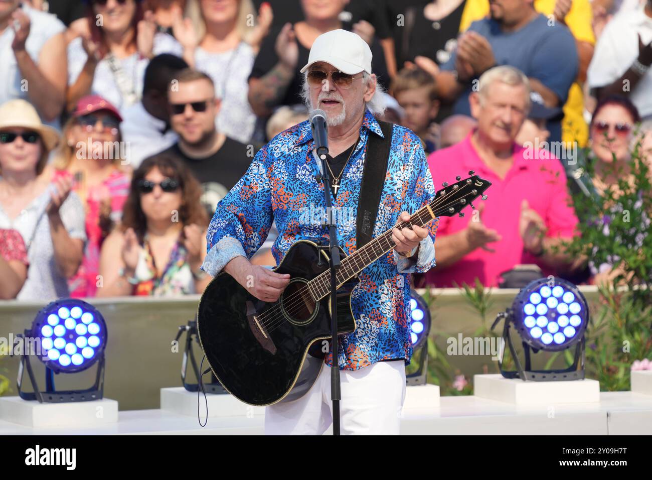 ZDF - Fernsehgarten. Schlager-Musikgruppe Amigos in der Unterhaltungsshow ZDF Fernsehgarten AM 01.09.2024 in Mainz. Mayence ZDF - Fernsehgarten Rheinland-Pfalz *** ZDF Fernsehgarten Schlager Music Group Amigos dans le spectacle de divertissement ZDF Fernsehgarten le 01 09 2024 à Mayence Mayence ZDF Fernsehgarten Rheinland Pfalz Banque D'Images