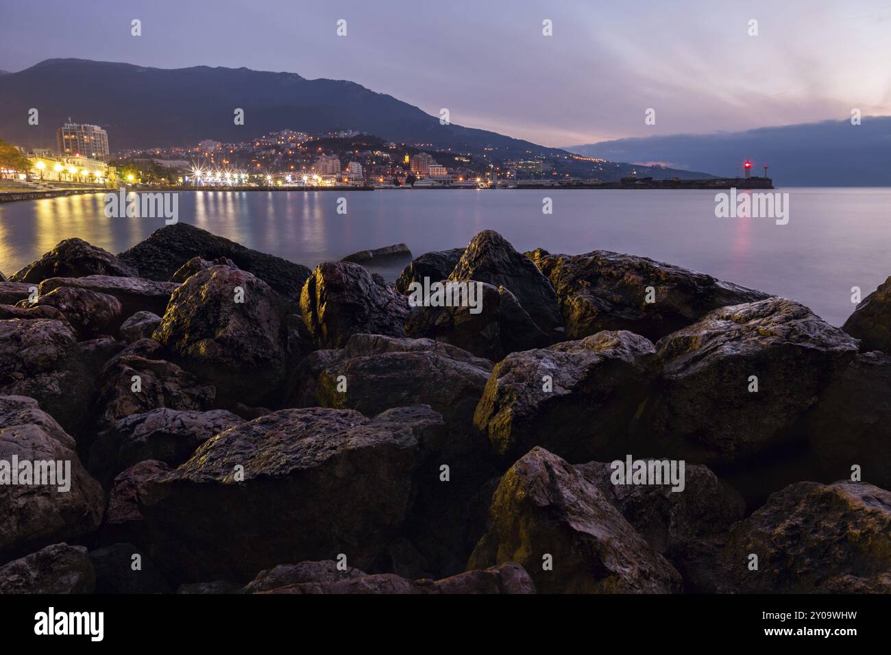 Paysage marin tôt le matin. Yalta, Crimée, Ukraine, Europe Banque D'Images