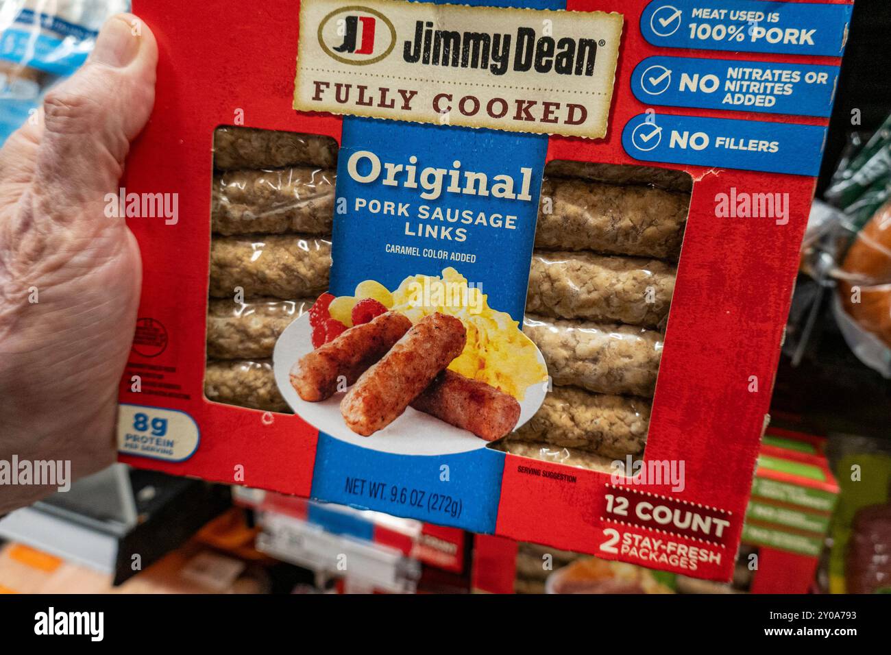 Les produits de saucisse sont vendus dans les épiceries à travers les États-Unis, 2024, New York City, États-Unis Banque D'Images