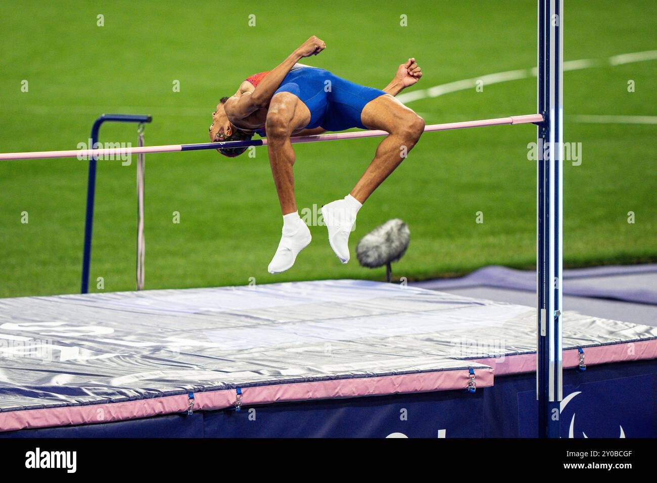 Roderick Townsend de l’équipe des États-Unis remporte l’or au saut en hauteur masculin T47 lors des para Athlétisme des Jeux paralympiques de Paris 2024, dimanche, Septembe Banque D'Images