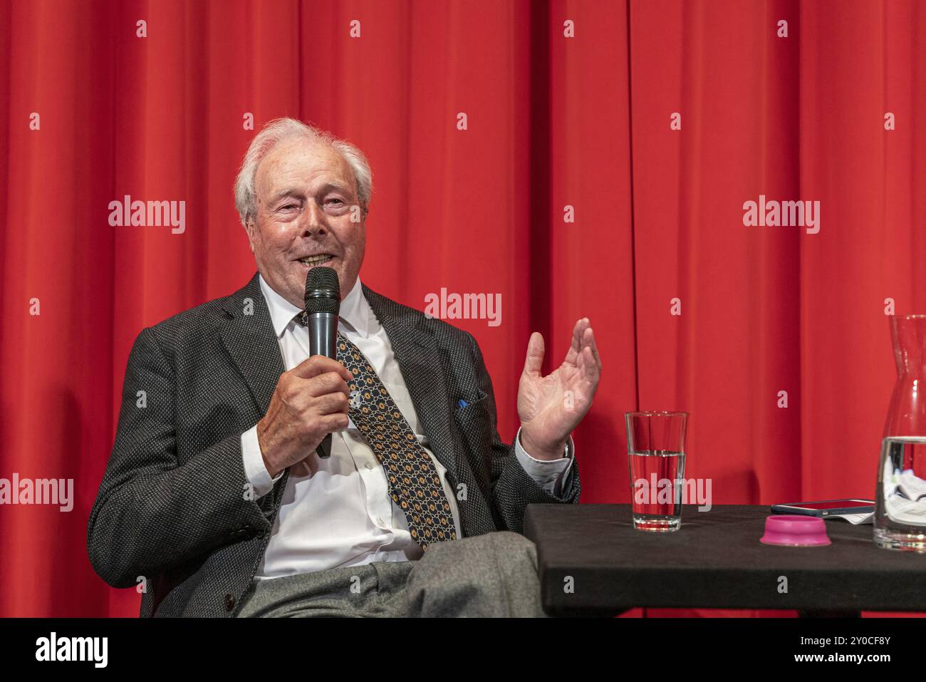 FRANCFORT-SUR-le-MAIN, Allemagne, 3 novembre 2019 : John Glen (*1932, réalisateur britannique et monteur, célèbre pour avoir réalisé un record de cinq films obligataires) Banque D'Images