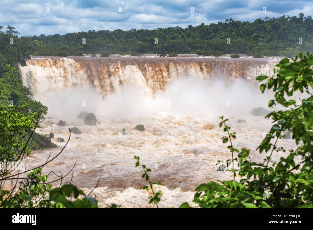 Voir de la boue d'Iguazu à la frontière de l'Argentine et le Brésil après de fortes pluies Banque D'Images