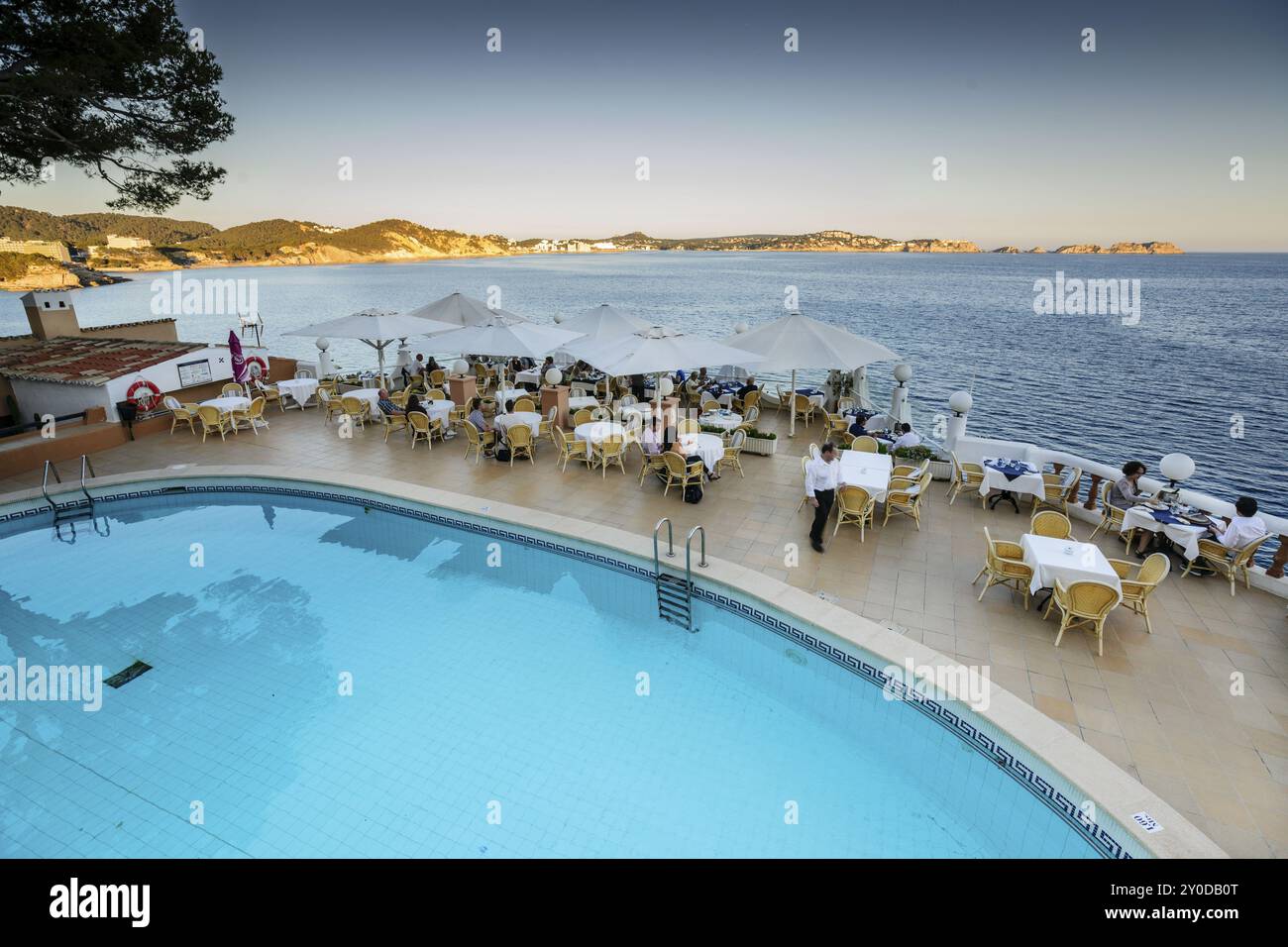 Terraza al aire libre, bar restaurante la Gran Tortuga, aldea de Cala Fornells, Calvia, Mallorca, Islas Baleares, Espagne, Europe Banque D'Images