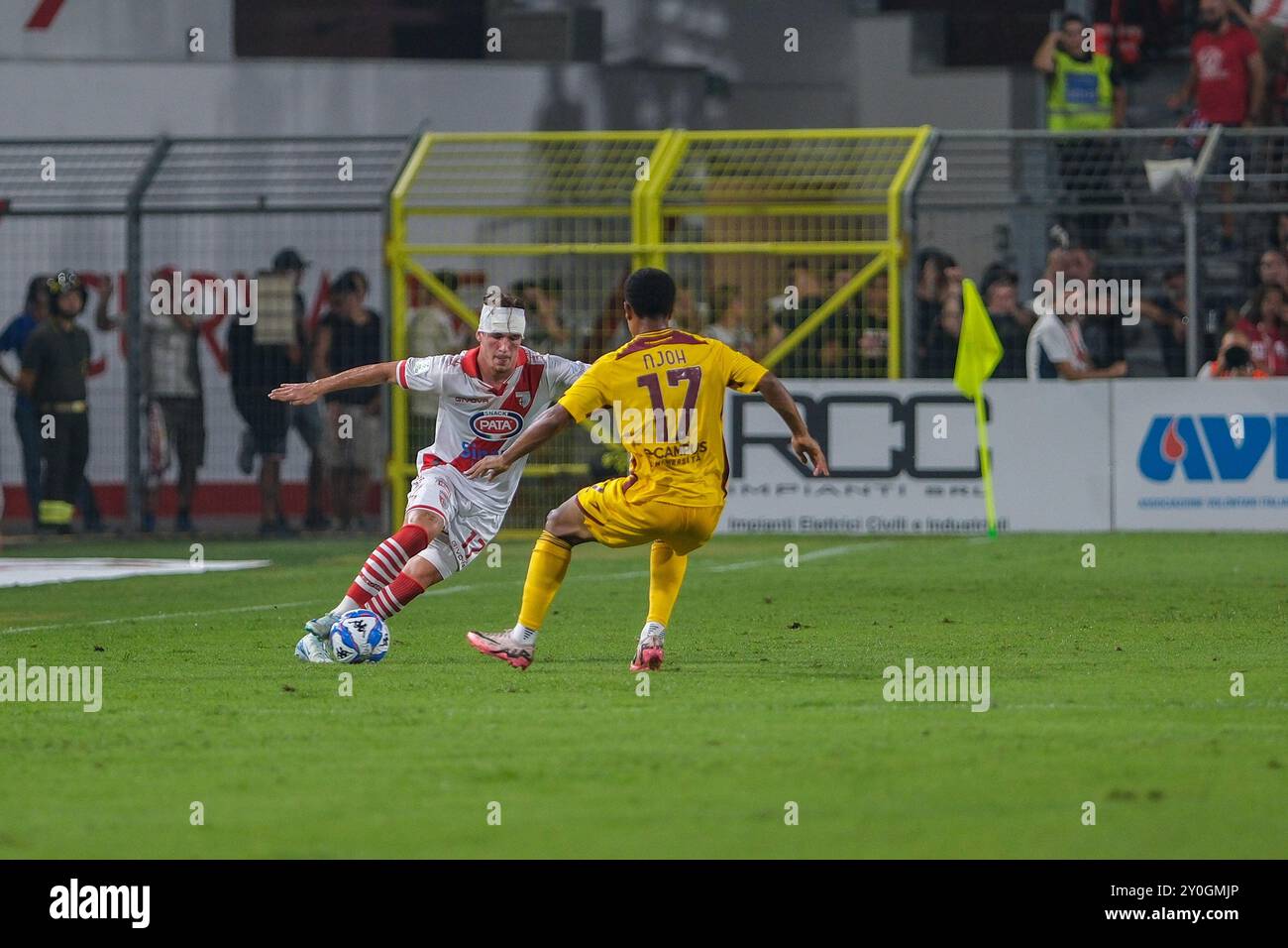 Mantoue, Italie. 01 Sep, 2024. Nicolo Radaelli de Mantova 1911 porte le ballon lors du match de championnat italien de football de Serie B entre Mantova Calcio 1911 et l'US Salernitana 1919 au stade Danilo Martelli le 1er septembre 2024, Mantoue, Italie. Crédit : Roberto Tommasini/Alamy Live News Banque D'Images