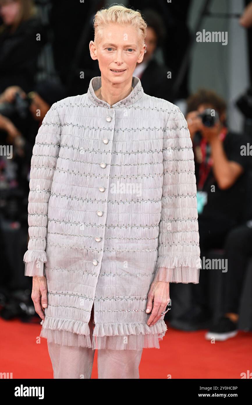 L'actrice britannique Tilda Swinton assiste à la première de The Room Next Door au 81e Festival du film de Venise à Venise, en Italie, le lundi 2 septembre 2024. Photo de Rune Hellestad/ UPI Banque D'Images