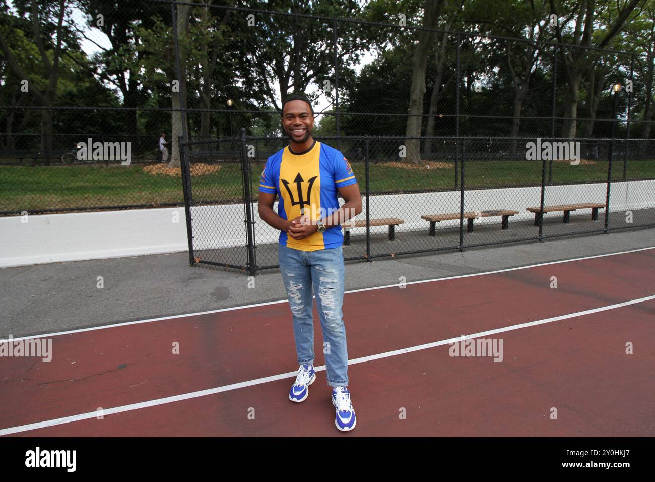 Brooklyn, New York, États-Unis. 2 septembre 2024. Brooklyn, New York le 2 septembre 2024.West Indian Day Parade. Les fêtards et les politiciens apprécient l'événement annuel. Phil Taitt reporter pour WABC - TV Channel 7.a été nommé Grand Marshal pour les Indiens de l'Ouest. Day Parade (crédit image : © Bruce Cotler/ZUMA Press Wire) USAGE ÉDITORIAL SEULEMENT! Non destiné à UN USAGE commercial ! Banque D'Images