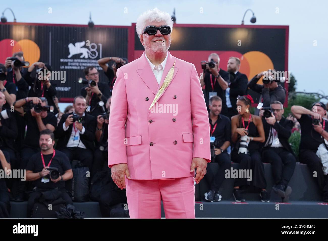 Venezia, Italie. 02 septembre 2024. Pedro Almodovar assiste au tapis rouge The Room Next Door au 81e Festival International du film de Venise le 02 septembre 2024 à Venise, Italie. (Photo de Gian Mattia D'Alberto/LaPresse) crédit : LaPresse/Alamy Live News Banque D'Images
