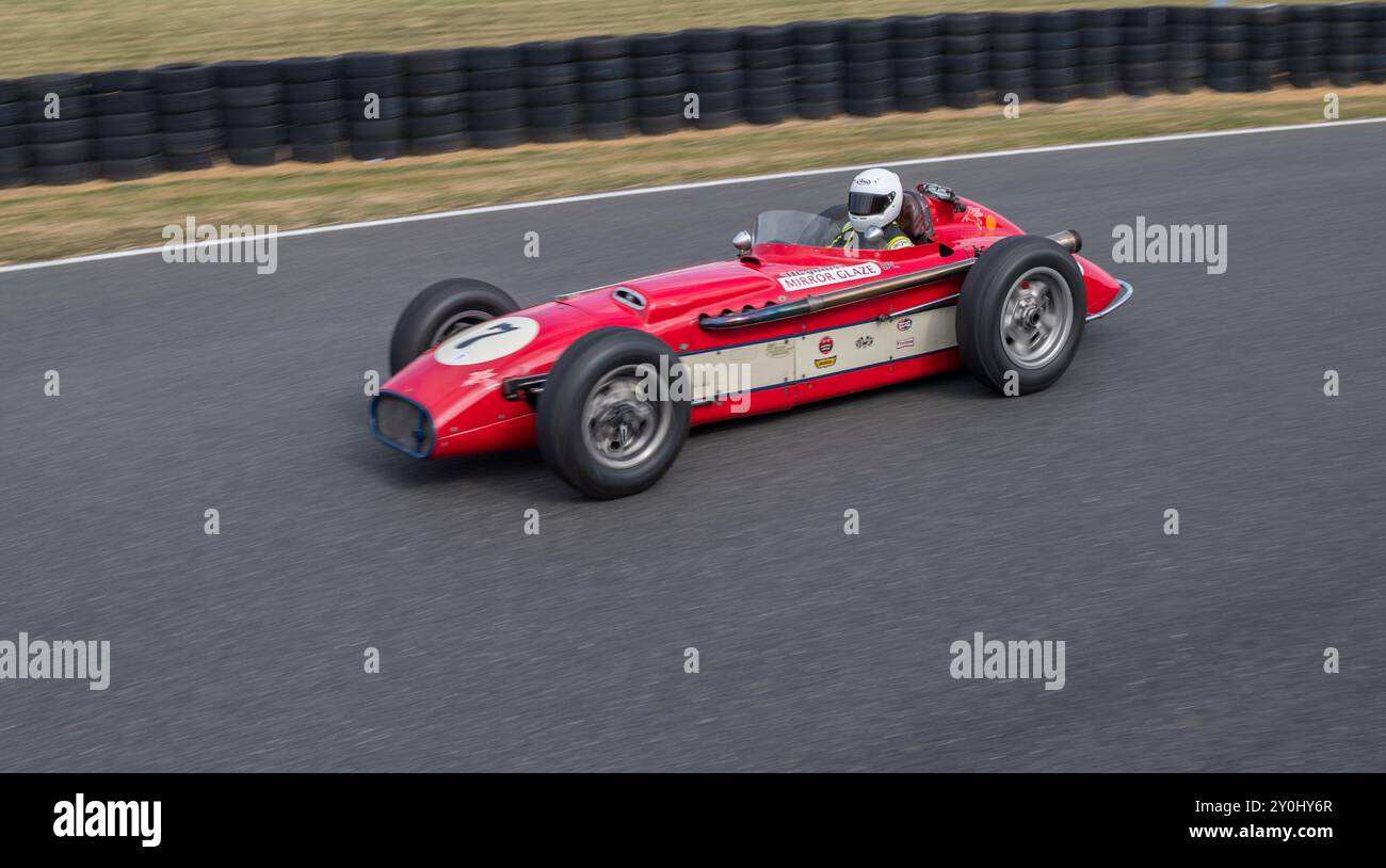 Le Vintage Sports car Club, V.S.C.C. course Day événement sur le circuit de course Mallory Park, Leicestershire, Angleterre, Royaume-Uni, août, 2023. Banque D'Images