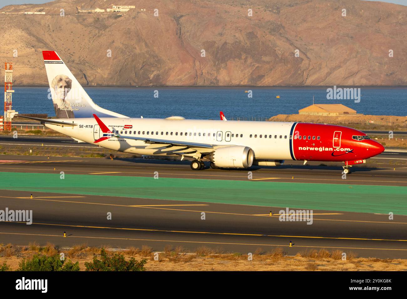 Boeing 737 MAX Airline de la compagnie aérienne Norwegian Air Sweden AOC circulant à l'aéroport de Gran Canaria. Banque D'Images