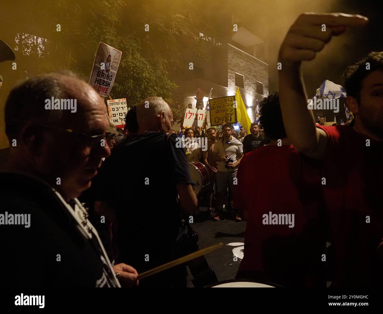 Jérusalem-Ouest, Israël. 02 septembre 2024. Manifestation devant la maison de Netanyahou à Jérusalem pour démanteler un accord d'otages. Banque D'Images