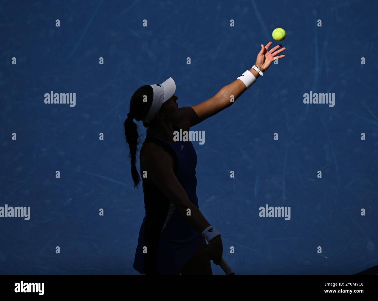 Flushing NY, États-Unis. 02 septembre 2024. **PAS DE JOURNAUX de New York** Jessica Pegula vs Diana Shnaider sur Arthur Ashe Stadium au USTA Billie Jean King National Tennis Center le 2 septembre 2024 à Flushing Queens. Crédit : Mpi04/Media Punch/Alamy Live News Banque D'Images