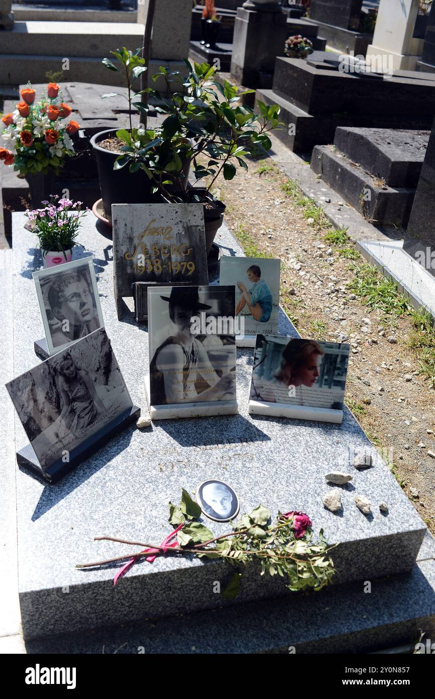 Paris, FRA. 27 août 2024. 20240827 - sépulture de l'acteur Jean Seberg au cimetière Montparnasse à Paris. (Crédit image : © Chuck Myers/ZUMA Press Wire) USAGE ÉDITORIAL SEULEMENT! Non destiné à UN USAGE commercial ! Banque D'Images