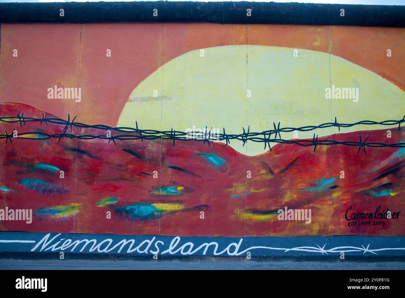 Carmen Leidner-Heidrich "Niemandsland" (No man's Land) sur le mur de Berlin , East Side Gallery Berlin, Allemagne, Europe Banque D'Images