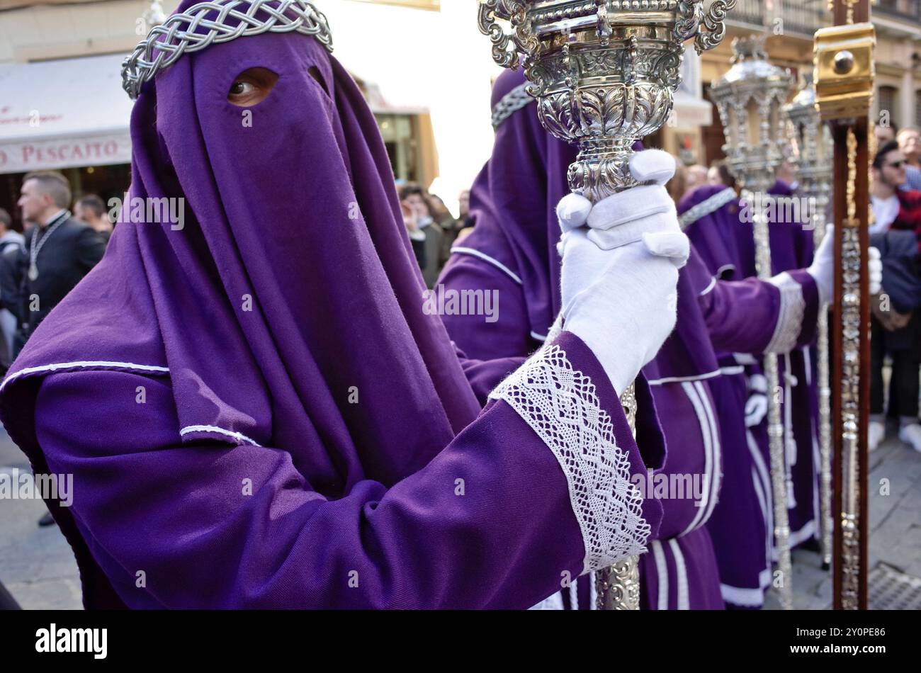 Malaga, Espagne. Participants à une procession pour la semaine sainte de Pâques à Malaga en vêtements typiques . 26 mars 2018 Banque D'Images