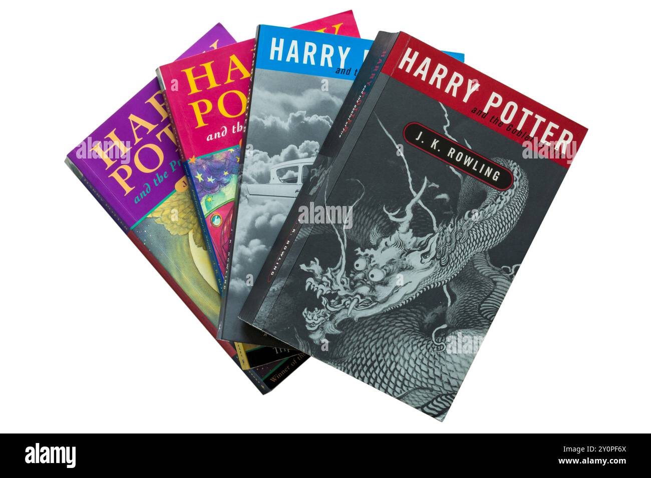 Sélection de livres Harry Potter par JK Rowling avec Harry Potter et le livre gobelet de feu sur le dessus isolé sur fond blanc Banque D'Images