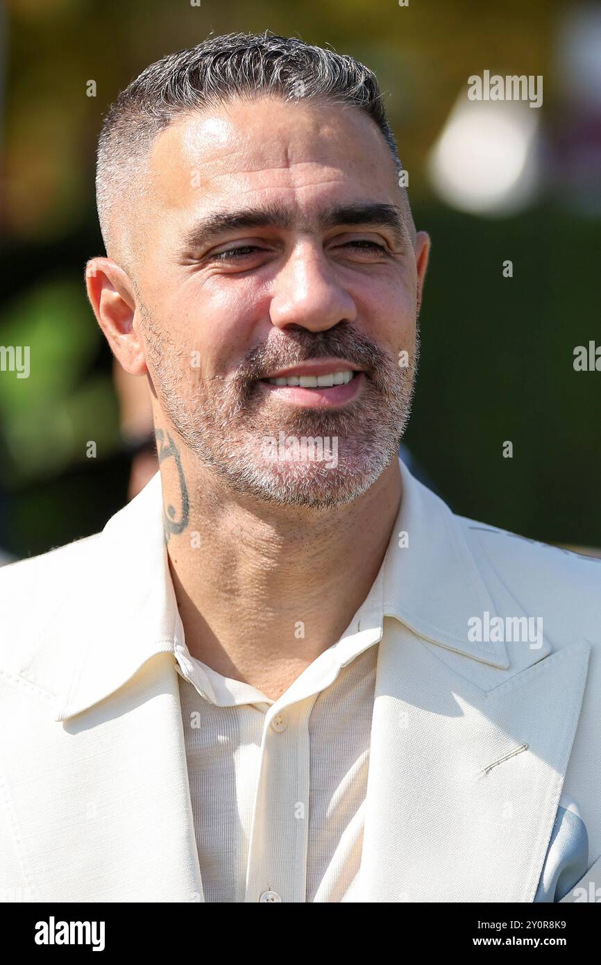 01.09.2024, Baden-Baden, rappeur und Produzent Bushido Anis Mohamed Youssef Ferchichi zu Besuch auf der Pferderennbahn in Iffezheim Baden-Württemberg Deutschland *** 01 09 2024, Baden Baden, rappeur et producteur Bushido Anis Mohamed Youssef Ferchichi visite l'hippodrome d'Iffezheim Baden Württemberg Allemagne Banque D'Images