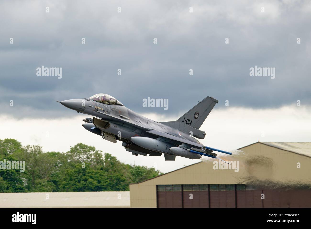 Royal Netherlands Air Force General Dynamics F-16AM combat Fighter Jet du 312 Squadron quitte la RAF Fairford en Angleterre après le RIAT Banque D'Images