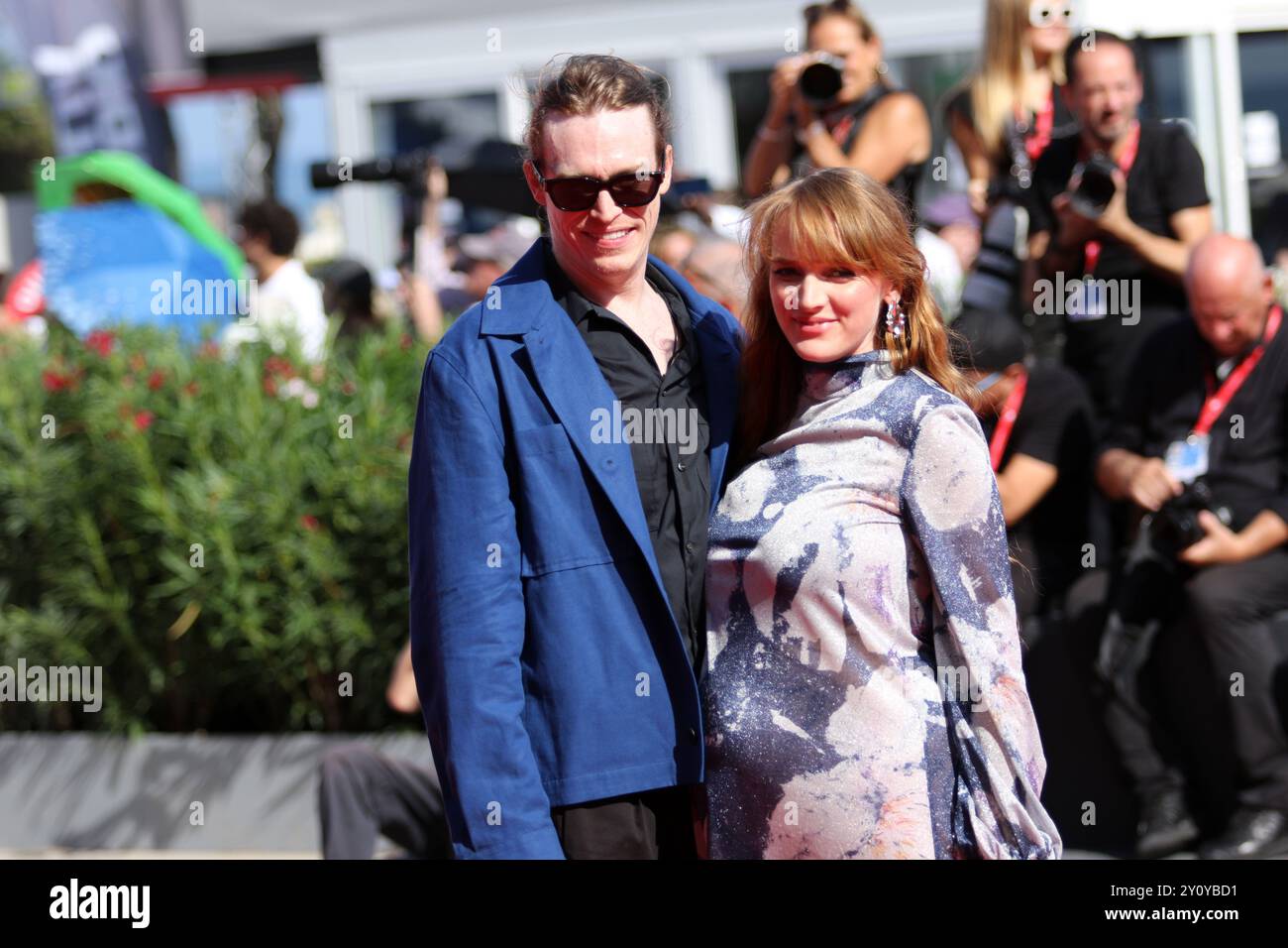 Italie, Lido di Venezia, 03 septembre 2024 : Caleb Landry Jones et Katya Zvereva assistent à un tapis rouge pour 'Harvest' lors du 81e Festival international du film de Venise le 03 septembre 2024 à Venise, Italie. Photo © Ottavia Da Re/Sintesi/Alamy Live News Banque D'Images