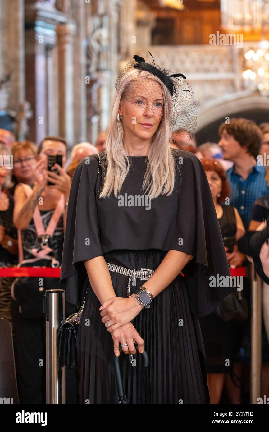 Richard Lugner Funeral, Farewell and Memorial service, Holy Mass, tenu Stephen's Cathedral, Vienna, Austria, le 31 août 2024. . Veuve Simone LUGNER (Reiländer). - 20240831_PD27085 Banque D'Images