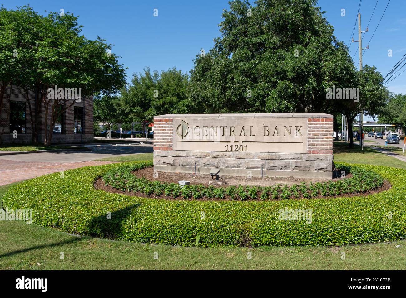 Houston, Texas, États-Unis - 13 avril 2024 : une signalisation à l'extérieur d'une succursale de la Banque centrale à Houston, Texas, États-Unis. Banque D'Images