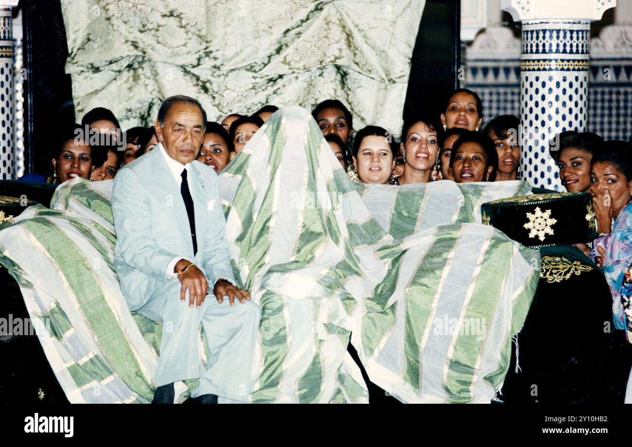 8 Settembre 1994 fés Archivio Storico Olycom/LaPresse Hasna del Marocco (Rabat, 19 novembre 1967), è una principessa e ambientalista marocchina. Nella Foto : Alcune fase del matrimonio della Sua Altezza Reale Hasna del Marocco figlia di re Hassan II con Khalid Benharbit dans la photo : quelques phases du mariage de son Altesse Royale Hasna du Maroc fille du roi Hassan II avec Khalid Benharbit Banque D'Images