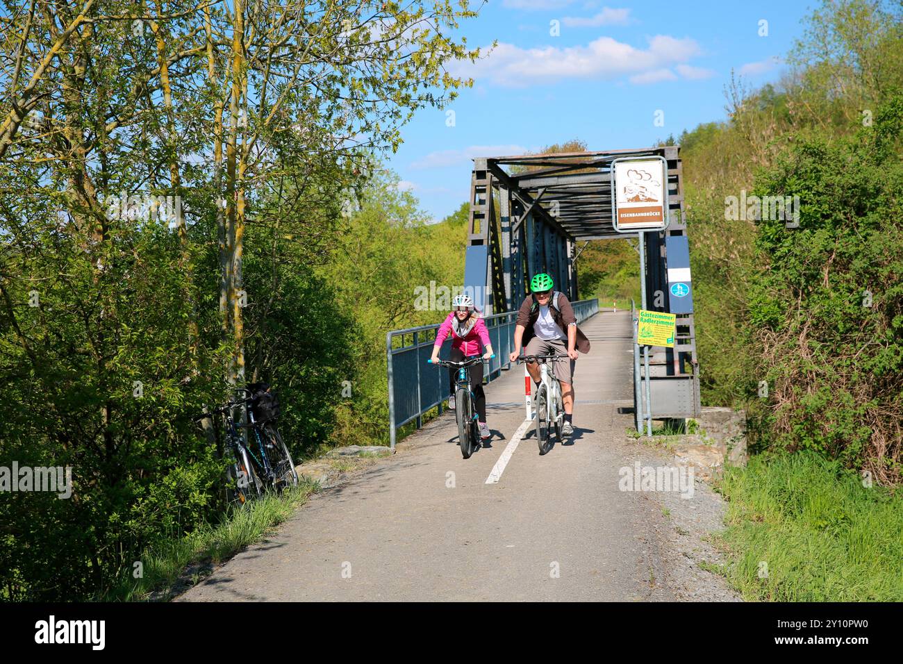 Piste cyclable sur l'ancienne Kochertalbahn de Bad Friedrichshall à Jagstfeld Banque D'Images