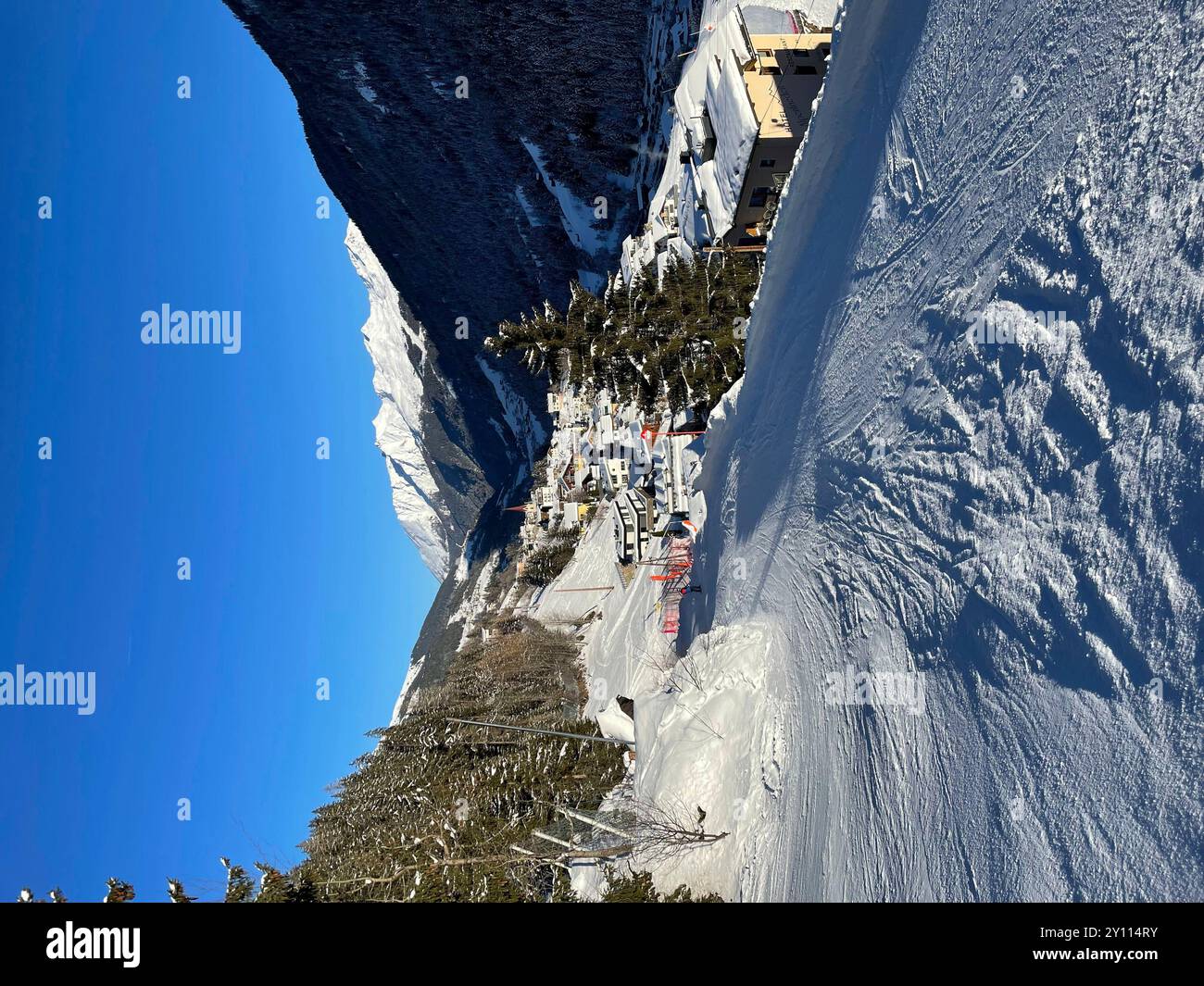 Station de ski Kappl dans la vallée de Paznaun, vue sur la vallée de la course au village de Kappl, nature, montagnes, activité, ski, Tyrol, Verwallgruppe, vallée de Paznaun, Tyrol, Autriche Banque D'Images