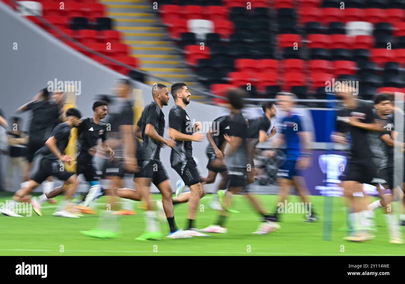 QUALIFICATION POUR LA COUPE DU MONDE DE la FIFA 2026 -session d'entraînement de l'équipe Qatar les joueurs de l'équipe nationale du Qatar assistent à une session d'entraînement avant le 3e tour qualification pour la Coupe du monde de la FIFA 2026 match du Groupe A entre le Qatar et les Émirats arabes Unis à Ahmad Bin Ali StadiumÊin Al Rayyan, Qatar le 4,2024 septembre DOHA Qatar Copyright : xNOUSHADx Banque D'Images