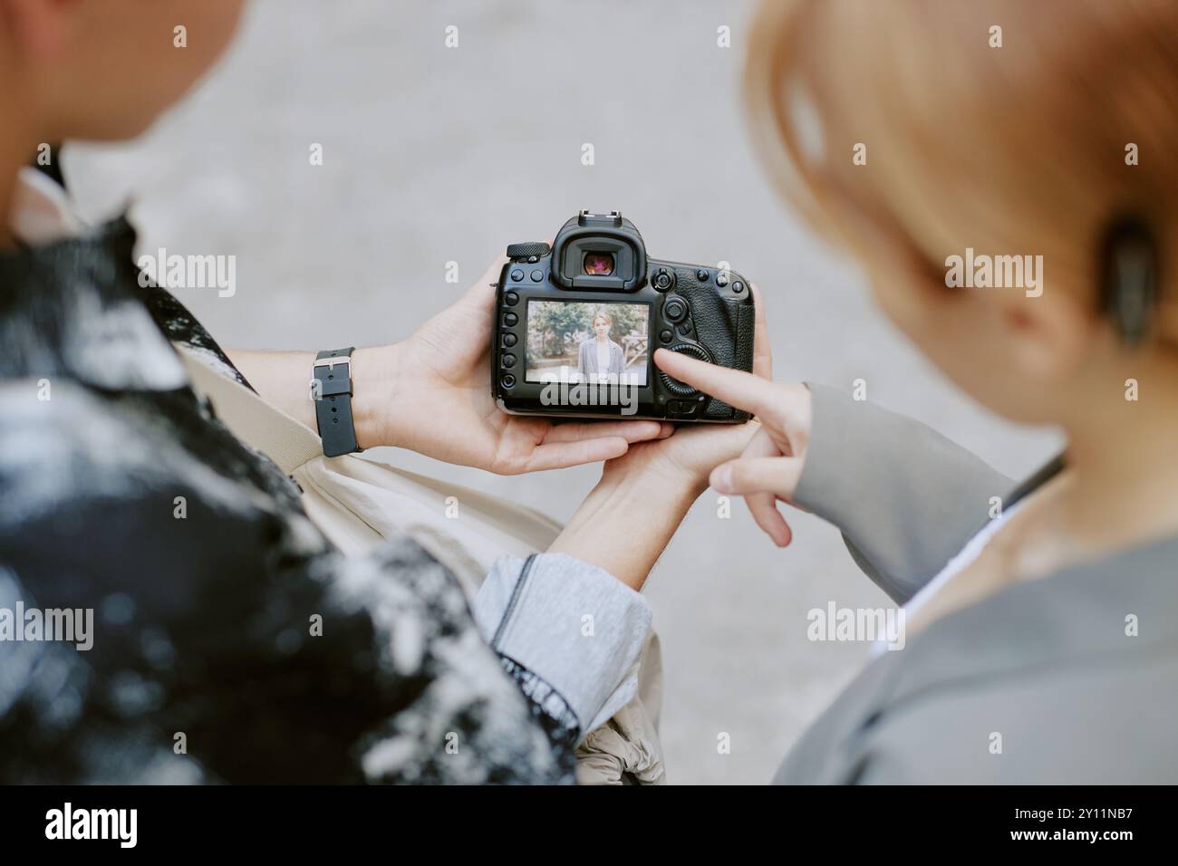 Capture de photos sur l'écran de l'appareil photo numérique Banque D'Images