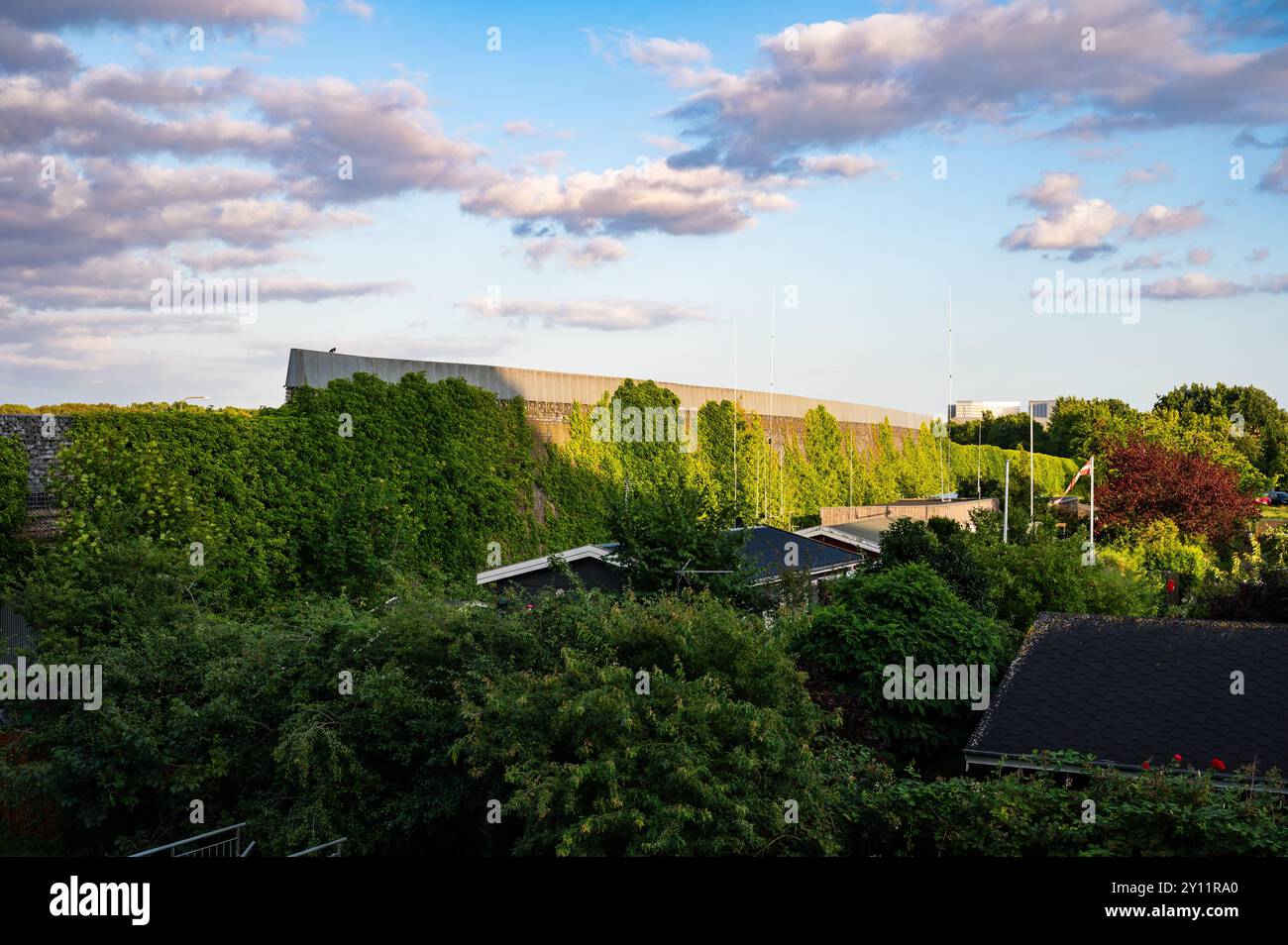 Copenhague, Danemark, 24 juillet 2024 - vue panoramique sur les appartements et un environnement verdoyant dans la région de Kastrup Banque D'Images