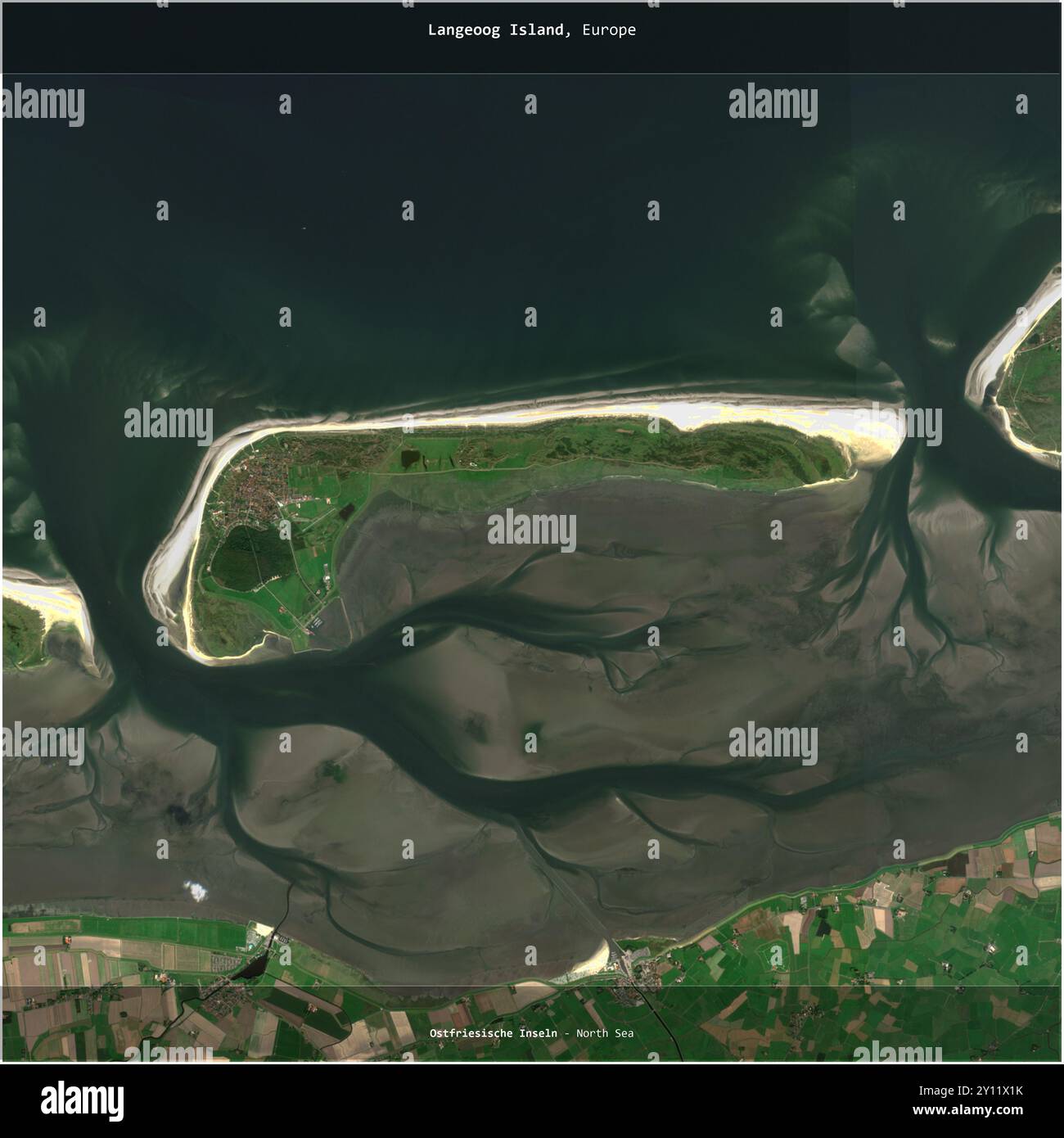 L'île Langeoog en mer du Nord, appartenant à l'Allemagne, a été recadrée au carré sur une image satellite prise le 9 septembre 2023 Banque D'Images