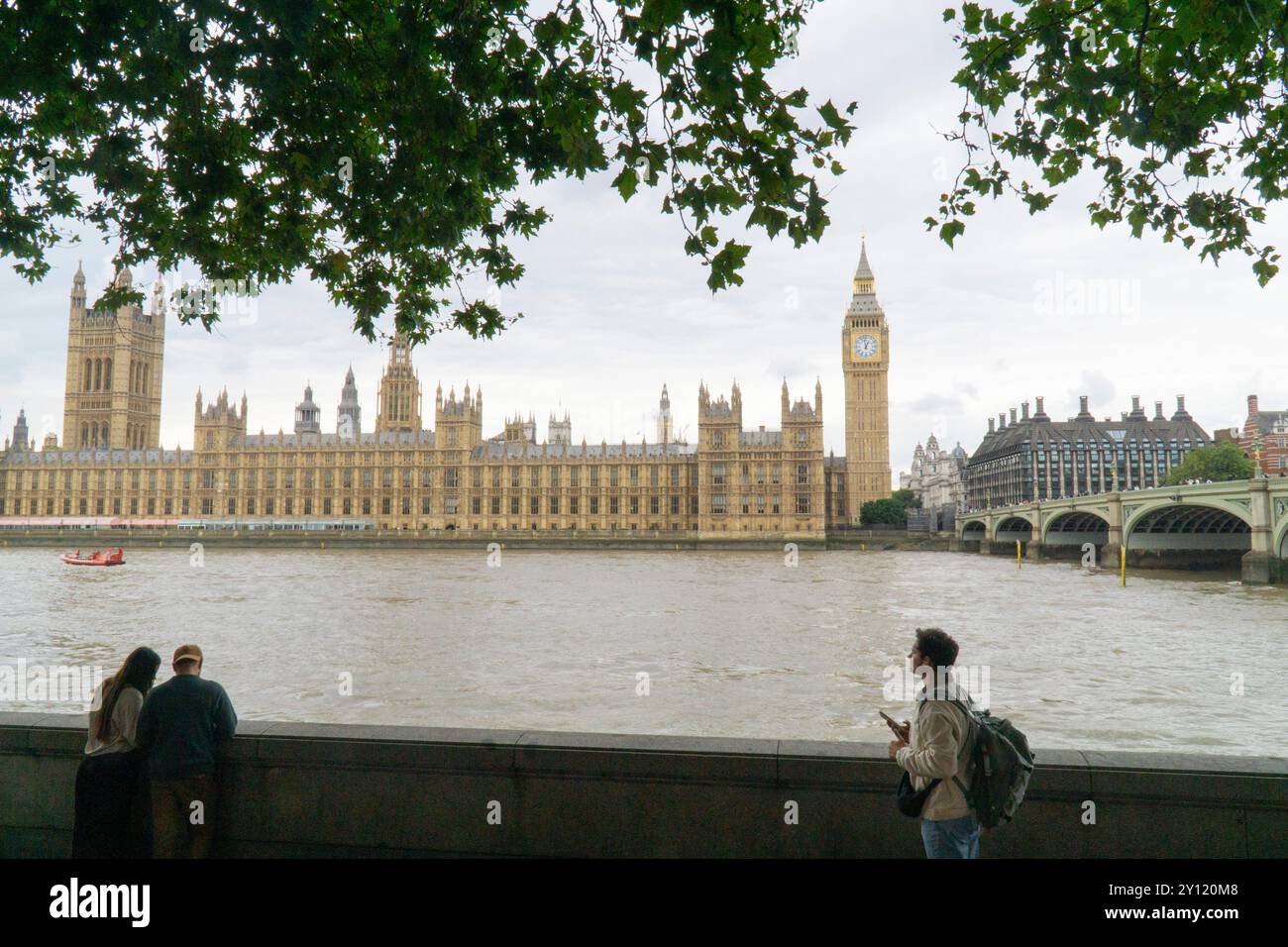 Londres, Royaume-Uni. 4 septembre 2024. Chambres du Parlement vues de l'hôpital St Thomas. Le Parlement est de retour en session après les vacances d'été et le Parti conservateur est en train d'élire un nouveau chef, Priti Patel étant éliminé après le premier tour des votes du député. Crédit : Anna Watson/Alamy Live News Banque D'Images