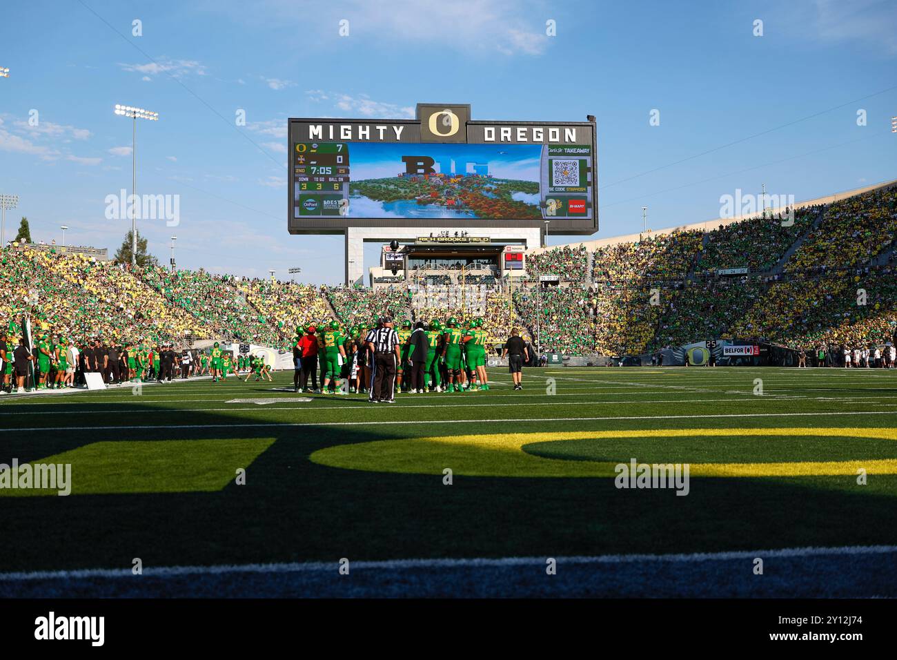 Vue détaillée du terrain lors d'un match entre les Vandals de l'Idaho et les Ducks de l'Oregon au stade Autzen le 31 août 2024 à Eugene, Oregon. (Photo Banque D'Images